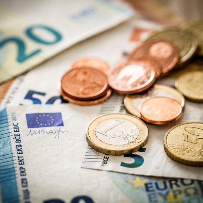 Euromünzen und -scheine