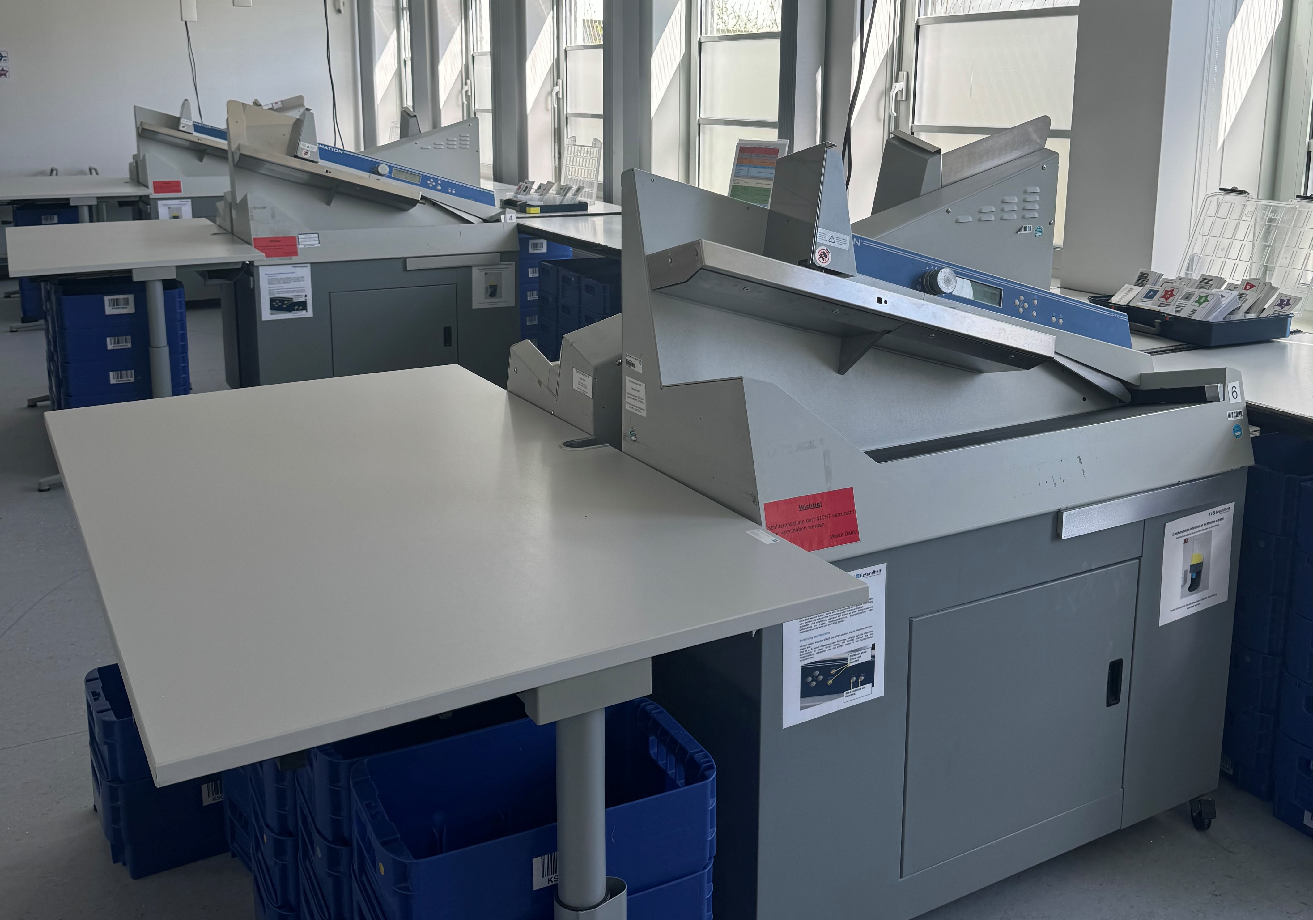 Die Schlitzmaschine kann Briefe sekundenschnell öffnen 